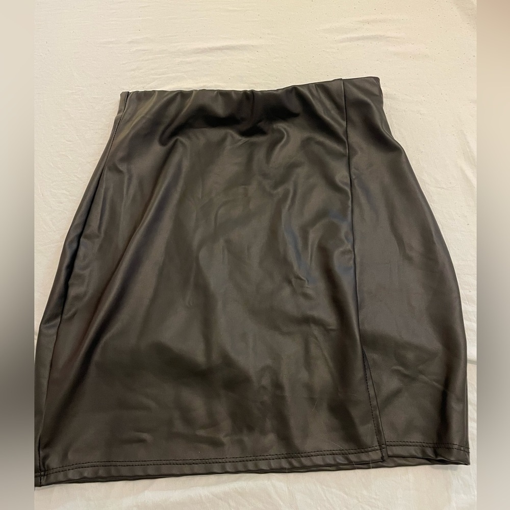 Windsor Black Leather Skirt Size Medium